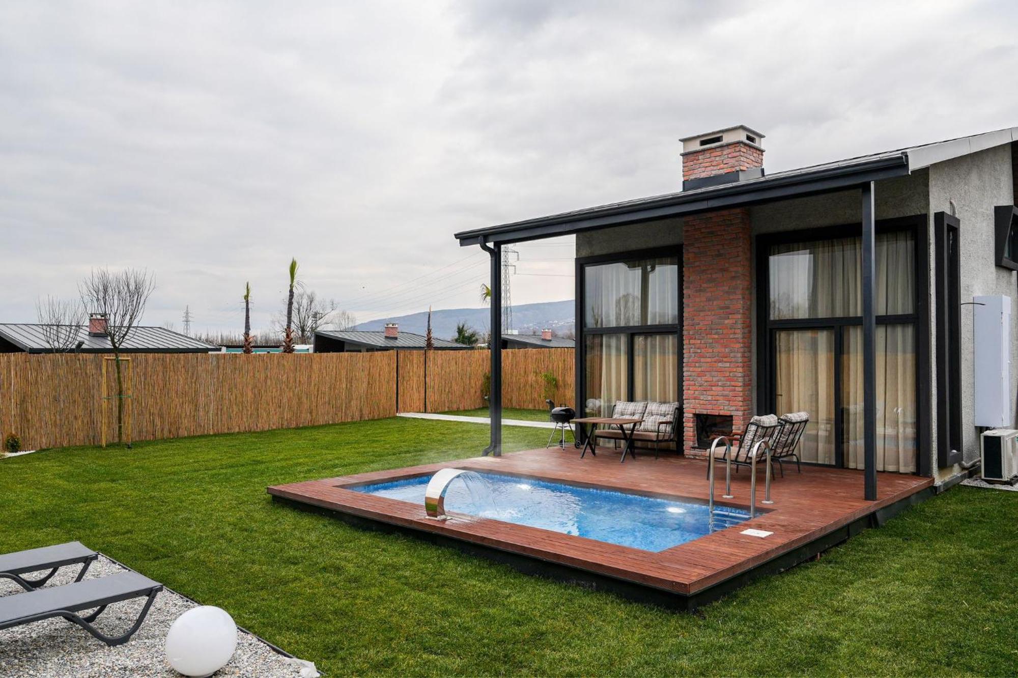 Vital Goel Sapanca Oezel Havuzlu Bungalov & Villa Dış mekan fotoğraf